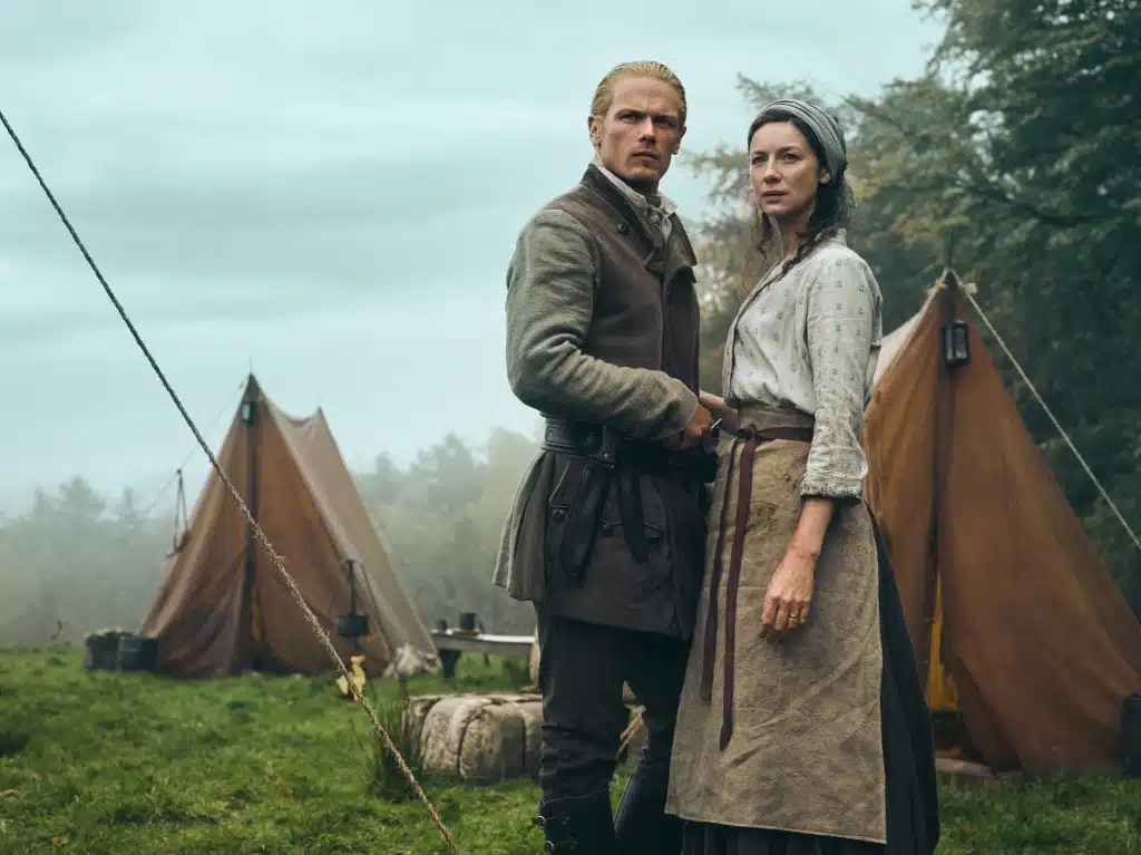 Jamie and Claire Outlander season 7 photos premieres June 16