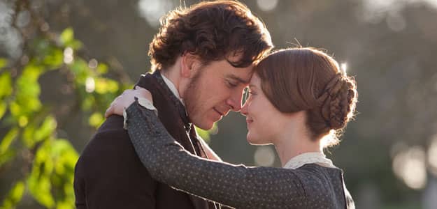 movie-jane-eyre-jane-and-rochester-looking-at-each-other-red-rose