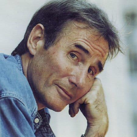 jim-dale-smiling-in-front-of-the-camera