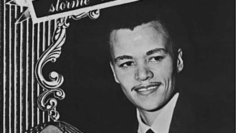 Stormé-DeLarverie-at-Jewel-Box-Revenue-Stonewall-uprising