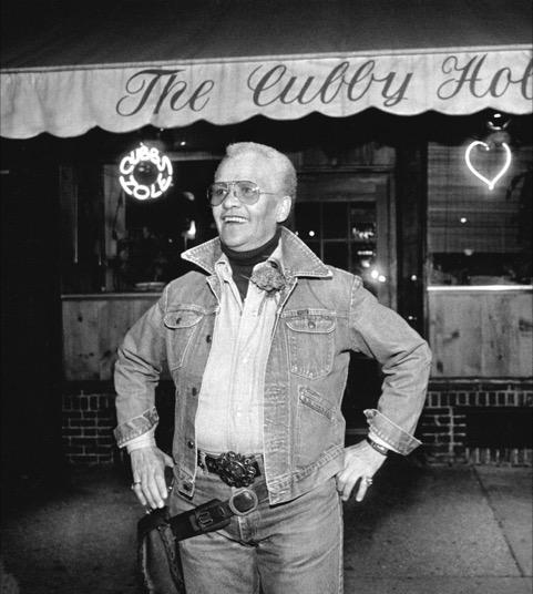 Stormé-DeLarverie-at-the-cubby-hole-stonewall-uprising