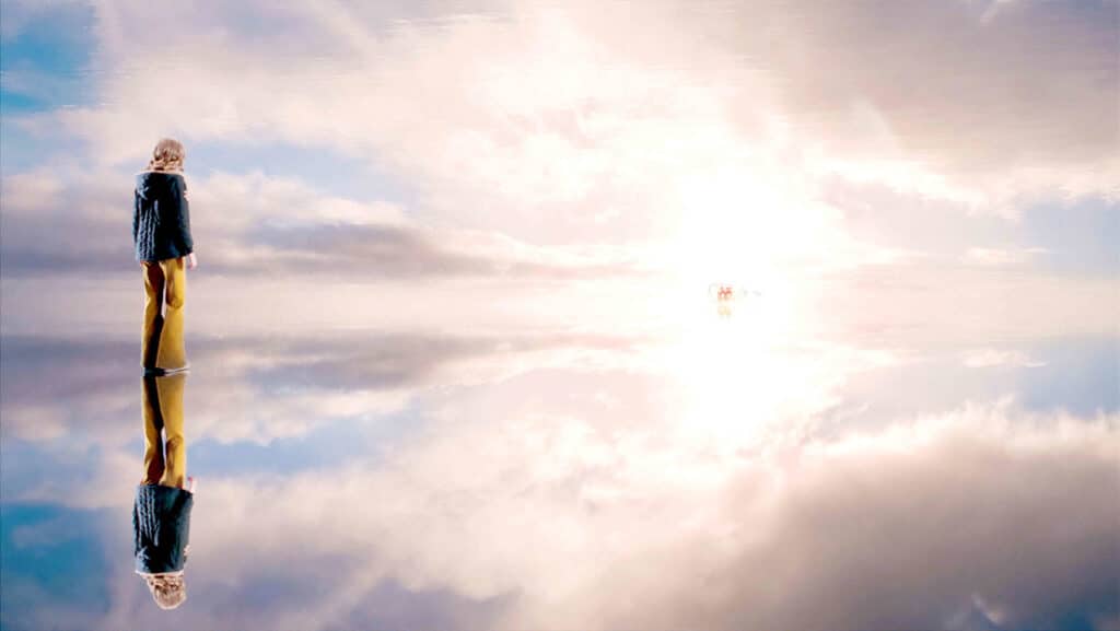 Susie-ready-to pass-into-the-wider-heaven-in-the-film